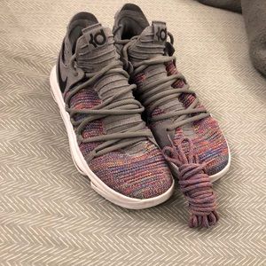 Nike kid zoom 10 with extra laces and original box